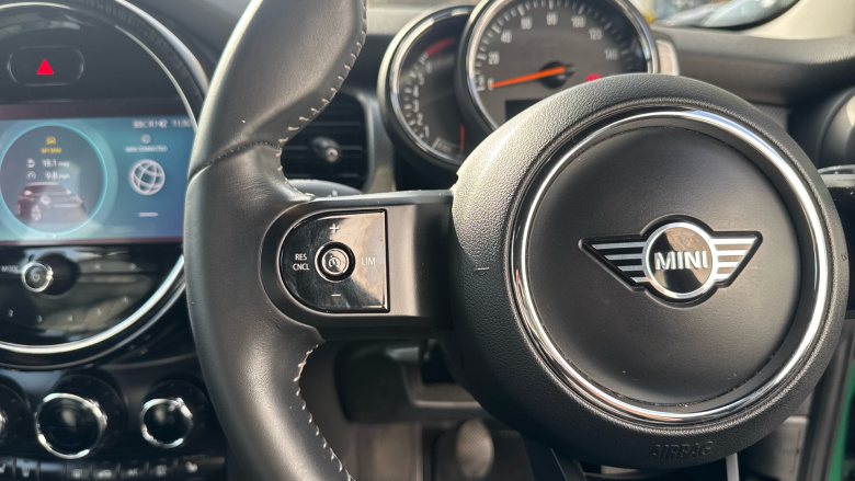 MINI Hatchback 1.5 Cooper Exclusive 5dr Petrol Hatchback